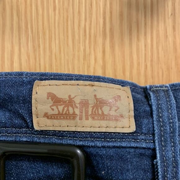 Levi’s Jeans Dark Wash Women’s Size 10M 30Wx32L - Picture 4 of 7